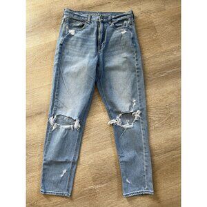 American Eagle Mom Jean Women's size 6 Blue Denim Distressed  light wash